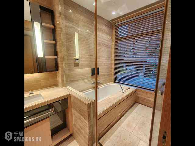 Gold Coast / So Kwun Wat - Avignon Block 7 19