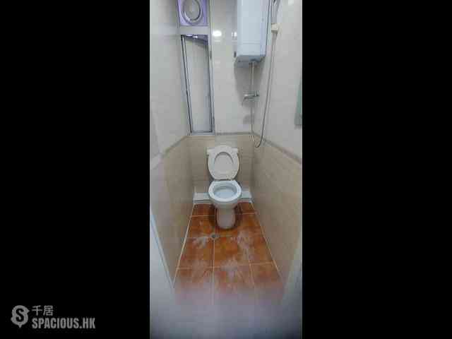Sai Ying Pun - 406-412, Queen's Road West 11