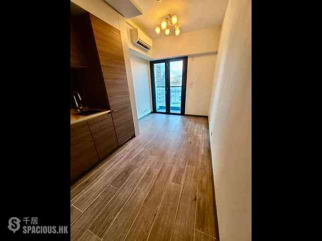 Shau Kei Wan - Le Riviera 01