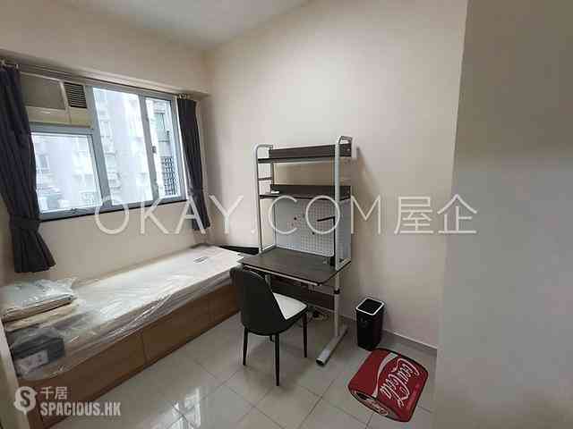 Mid Levels West - Bonanza Court 04