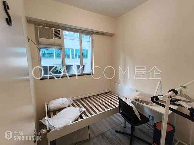Mid Levels West - Bonanza Court 04