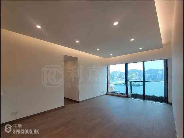West Kowloon - The Arch Sky Tower (Block 1) 01