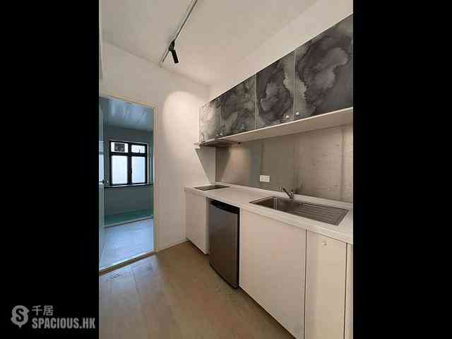 Sheung Wan - 183, Queen's Road West 06