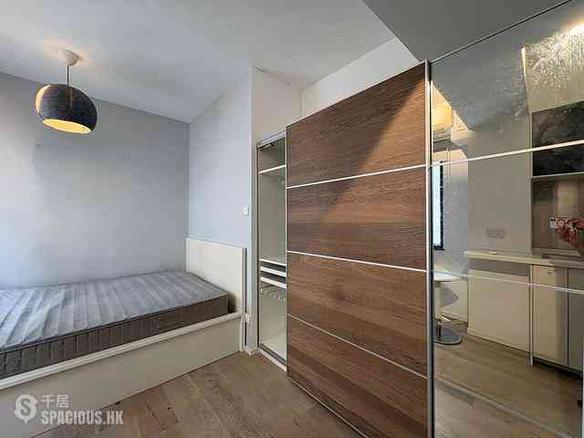 Sheung Wan - 183, Queen's Road West 07