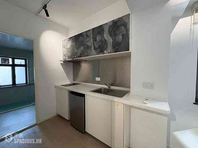 Sheung Wan - 183, Queen's Road West 09