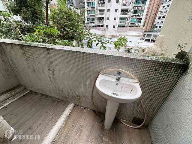 Sheung Wan - 175, Queen's Road West 04