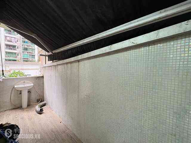 Sheung Wan - 175, Queen's Road West 10