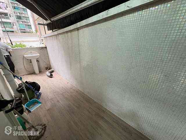 Sheung Wan - 175, Queen's Road West 11