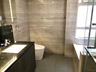 Mid Levels Central - Tregunter Tower 3 05