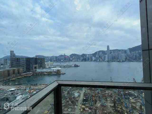 West Kowloon - The Arch 01