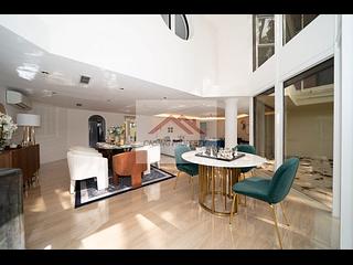 Shouson Hill - Henredon Court 05