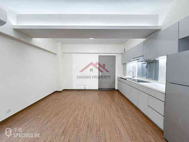 Wan Chai - Hang Tak Building 03