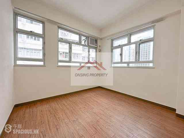 Wan Chai - Hang Tak Building 05