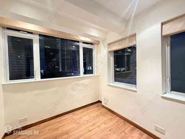 Causeway Bay - Lai Yuen Apartments 03