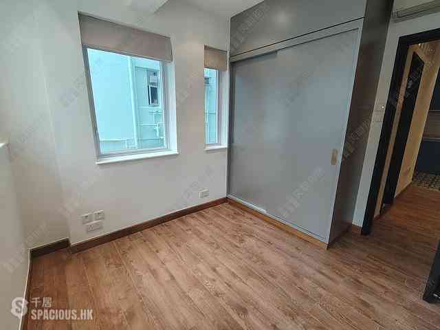 Causeway Bay - Lai Yuen Apartments 05