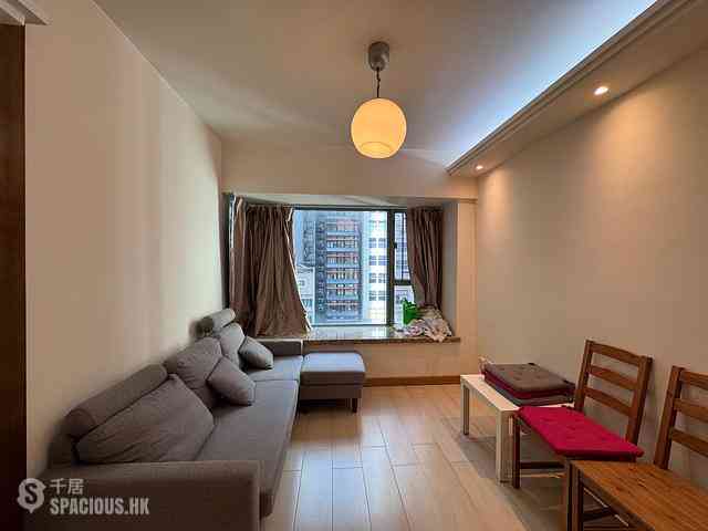 Sheung Wan - Queen's Terrace Block 3 04