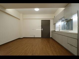 Wan Chai - Hang Tak Building 05