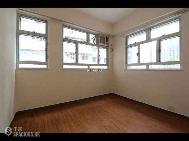 Wan Chai - Hang Tak Building 06