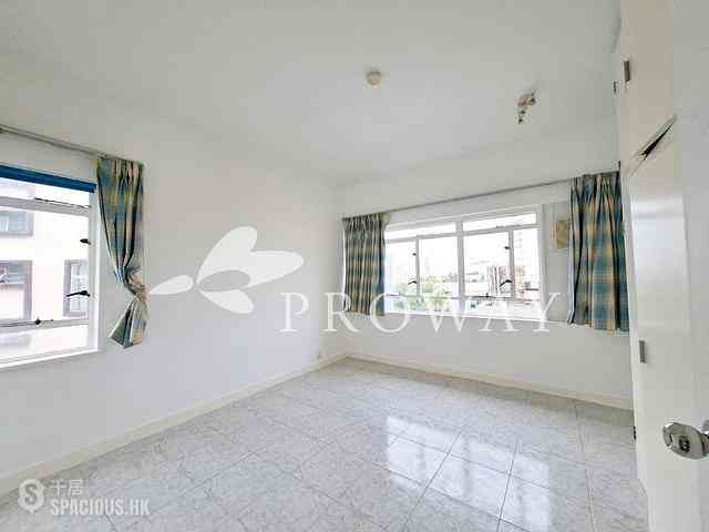 Pok Fu Lam - Bisney Villas 08