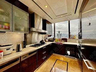 Sai Ying Pun - Kensington Hill 04