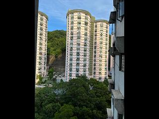 Tai Hang - Dragon Centre Block 1 04
