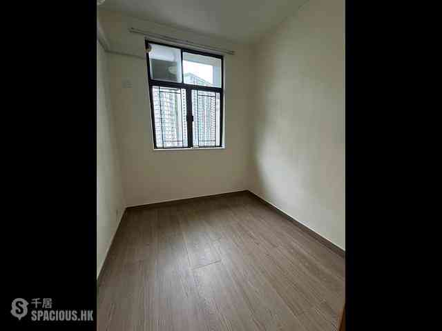 Tai Hang - Dragon Centre Block 1 06
