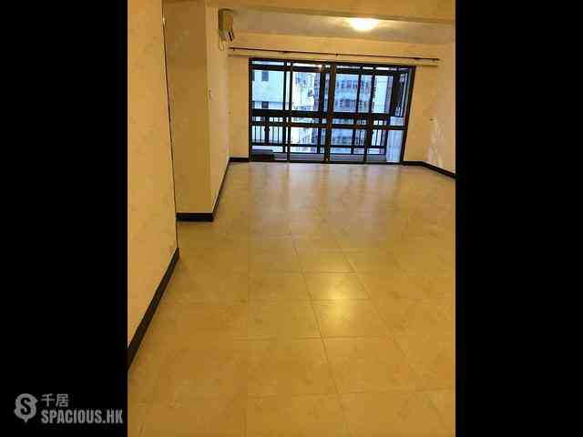Mid Levels Central - Right Mansion 01