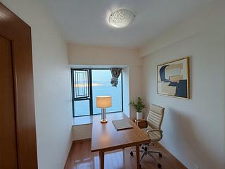 Siu Sai Wan - Island Resort 04