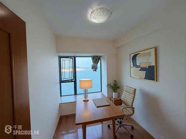 Siu Sai Wan - Island Resort 04
