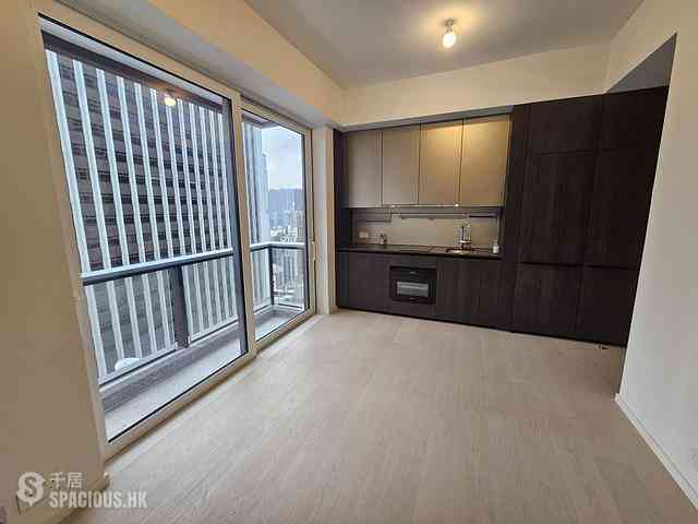 Wan Chai - 33 Kennedy Road 02