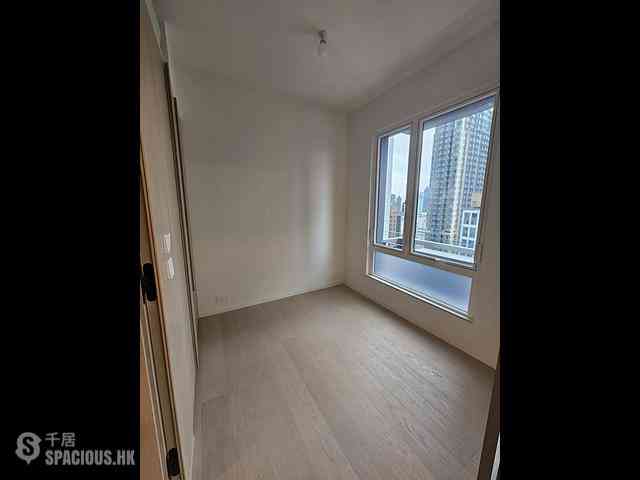Wan Chai - 33 Kennedy Road 03
