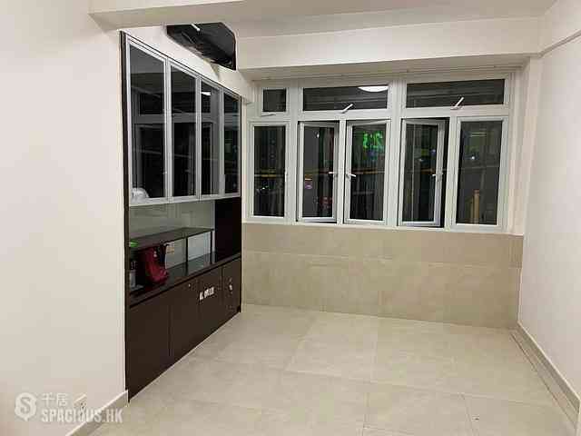 Causeway Bay - Gordon House 07