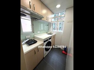 Sheung Wan - Lai Yan Lau 06