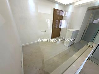 Sheung Wan - Lai Yan Lau 05