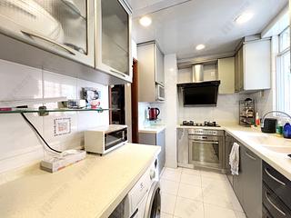 Wan Chai - Phoenix Court 06