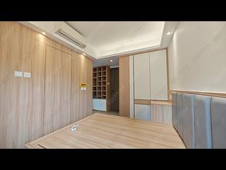 Wan Chai - The Zenith 12
