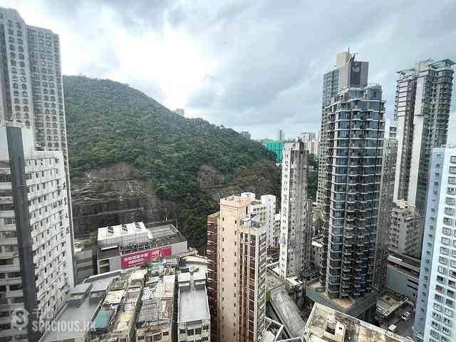 Quarry Bay - Hon Way Mansion 01