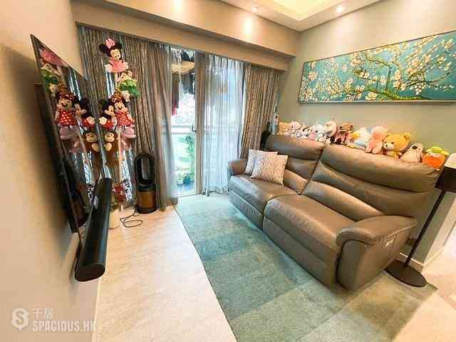 Sai Ying Pun - Centre Place 02