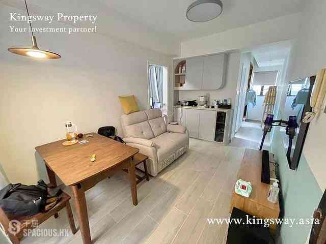 Mid Levels Central - Good View Court 01