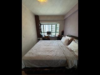 Mid Levels Central - Goldwin Heights 03