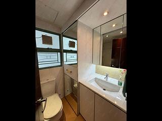 Mid Levels Central - Goldwin Heights 11