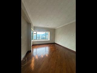 Mid Levels Central - Robinson Place Block 1 06