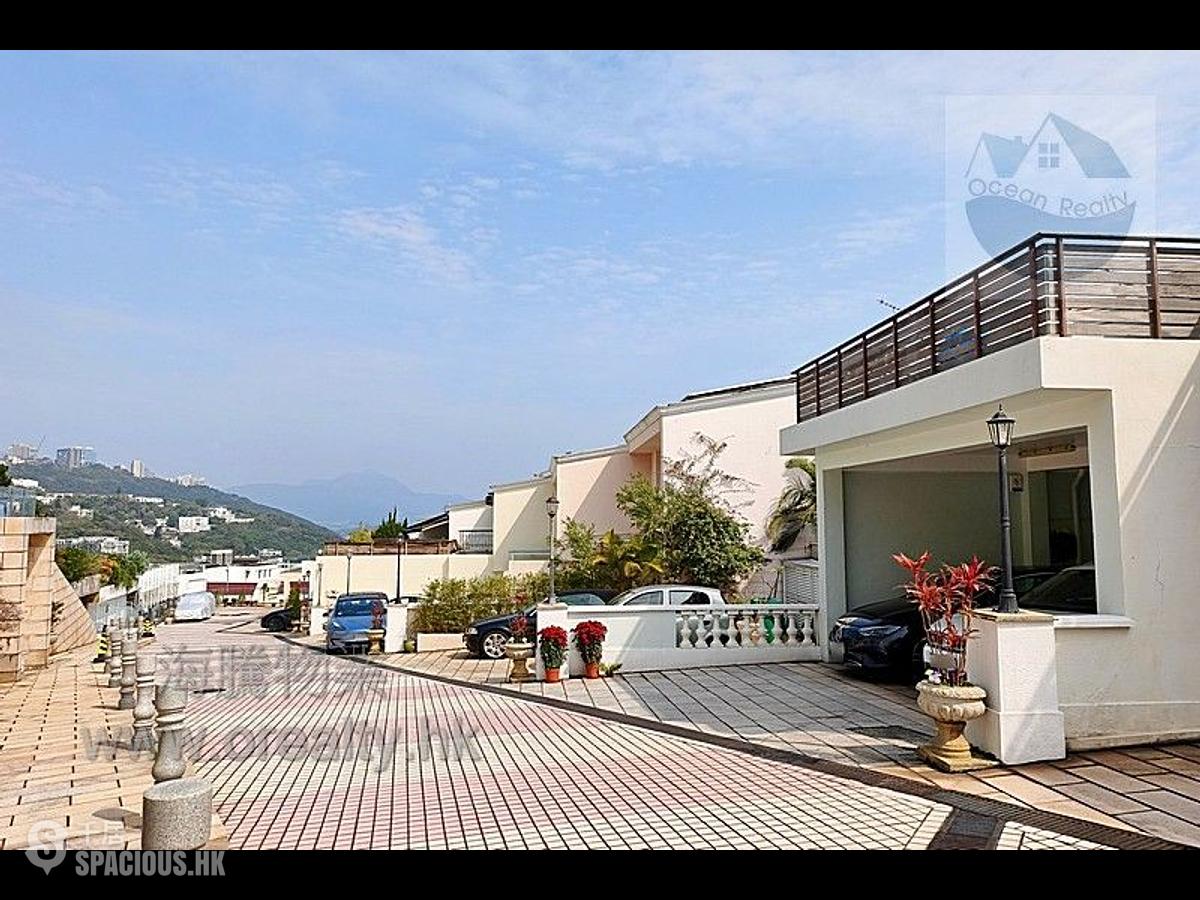 Clear Water Bay - Golden Villa 01