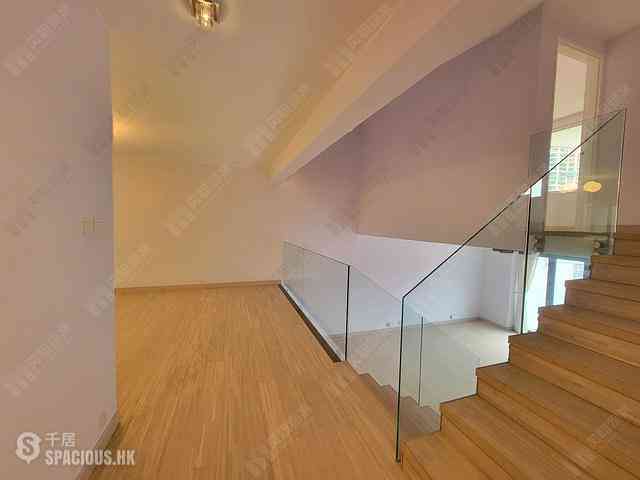 Mid Levels Central - May Tower Block 1 05