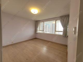 Mid Levels Central - May Tower Block 1 06