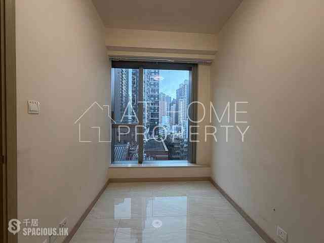 Sai Ying Pun - King's Hill 04