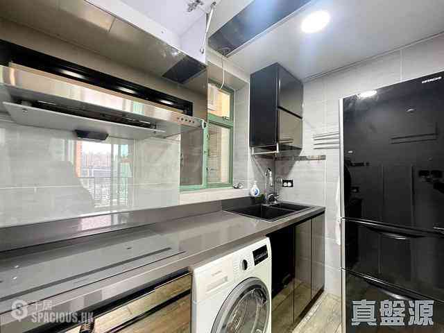 Tseung Kwan O - The Grandiose Block 2 06
