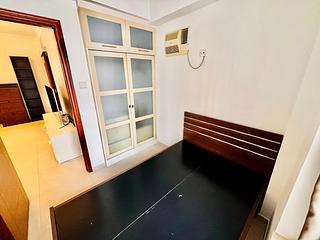 Kennedy Town - Shun On Building 03