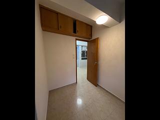 Mong Kok - Kwong Yuen Building 06