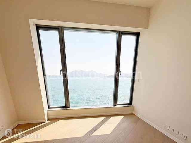 Ap Lei Chau - The Corniche 03